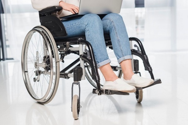 Як Мінсоцполітики пропонує стимулювати працевлаштування людей з інвалідністю