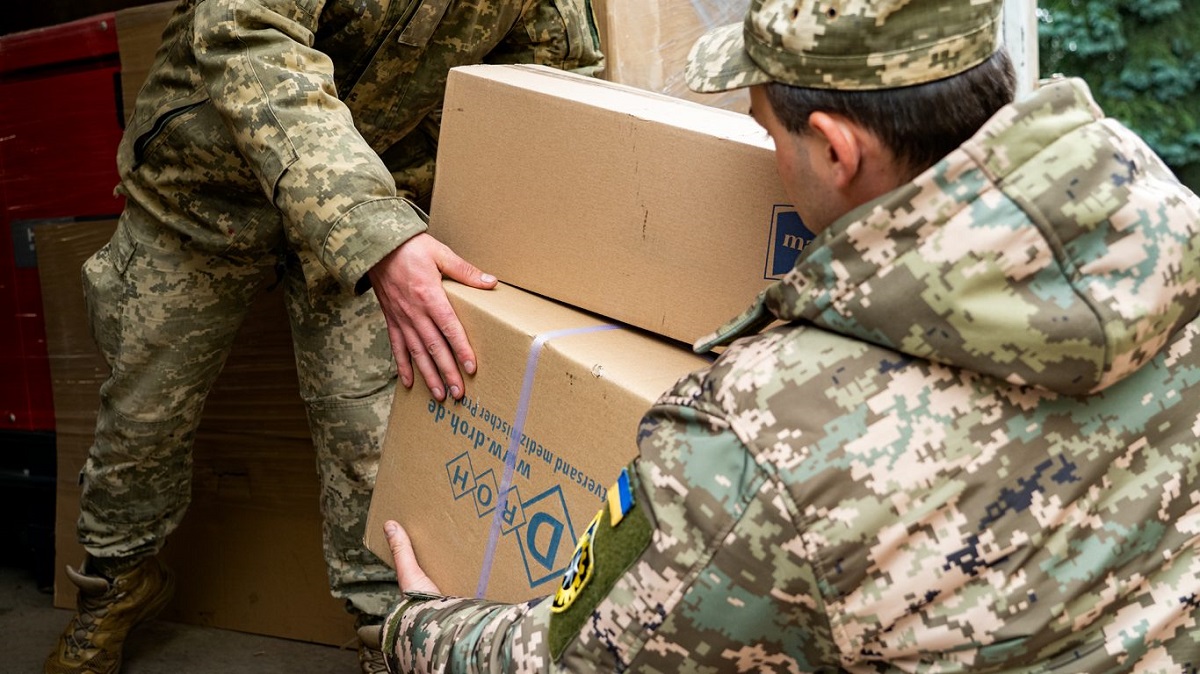 Товари військового призначення в якості гуманітарної допомоги ввозитимуть за новим порядком