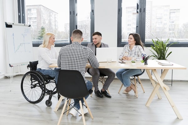 Компенсацію за облаштування робочого місця для людини з інвалідністю можна отримати через Дію