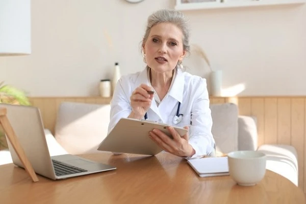 З лікарем не укладена декларація: чи сформують медичний висновок про тимчасову непрацездатність