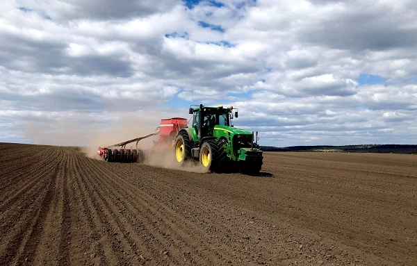 Як аграріям провести весняно-польові роботи в умовах воєнного стану Як аграріям провести весняно-польові роботи в умовах воєнного стану