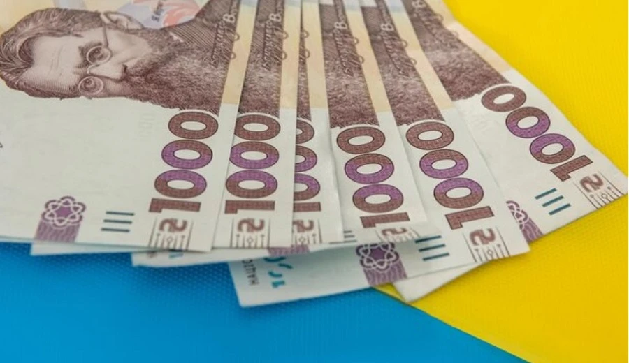 Профспілки вимагають підвищення мінімальної зарплати у 2024 році