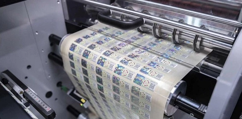 Для цигарок та алкоголю запроваджують акцизні марки нового зразка