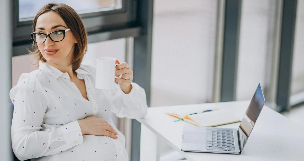 Чи підлягає оподаткуванню військовим збором сума допомоги по вагітності та пологах