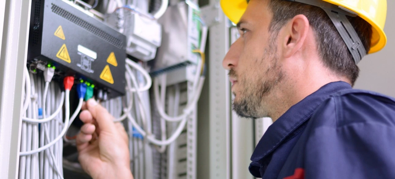 Президент підписав Закон, який пришвидшує будівництво мобільних мереж