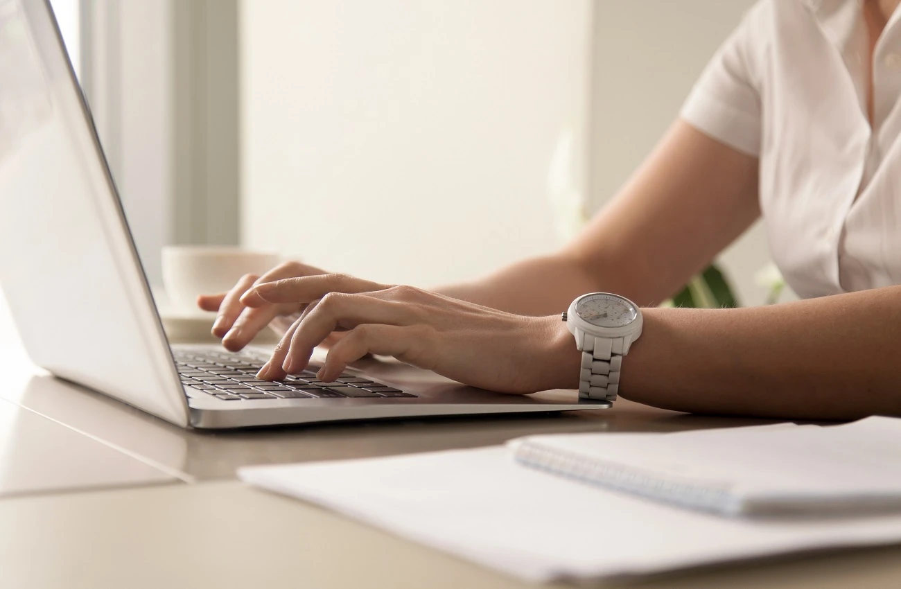 Як оформити коригування, якщо покупець став платником ПДВ після покупки