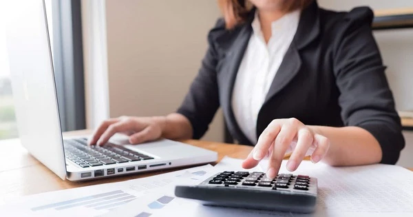 Трудовий договір призупинили: чи надавати відпустку у зв’язку з вагітністю та пологами