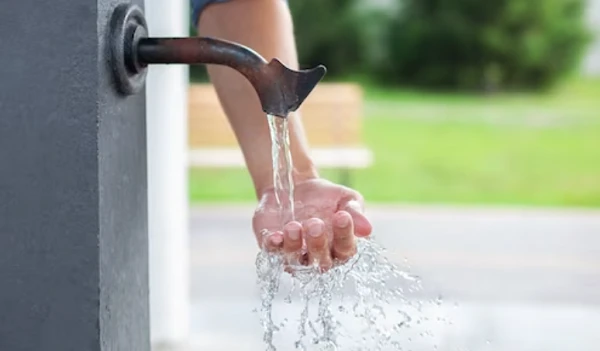 Плата за воду: кого стосується та хто має пільги