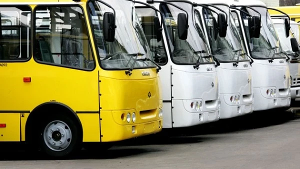 Кабмін пом’якшив умови пасажирських перевезень на час карантину Кабмін пом’якшив умови пасажирських перевезень на час карантину